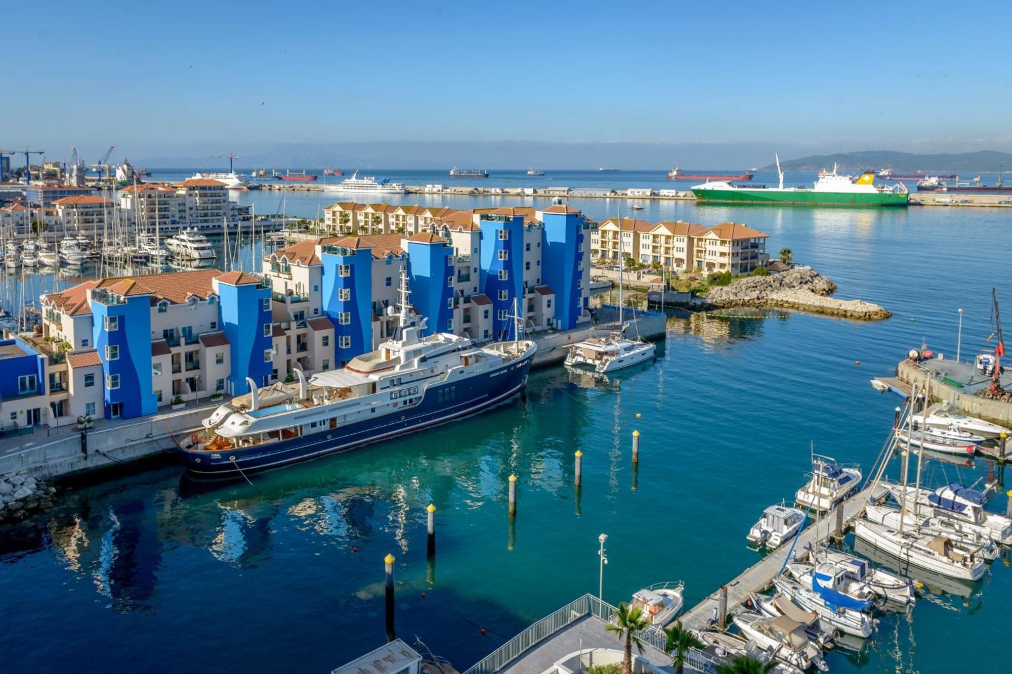 Luxury Modern Apartment With Exceptional Views! Hosted By Sweetstay Gibraltar Extérieur photo