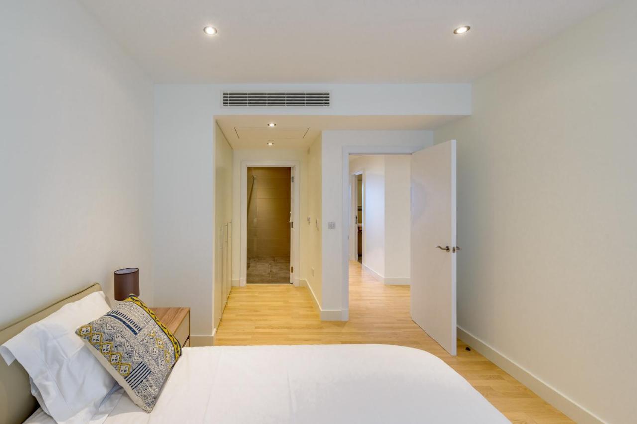 Luxury Modern Apartment With Exceptional Views! Hosted By Sweetstay Gibraltar Extérieur photo