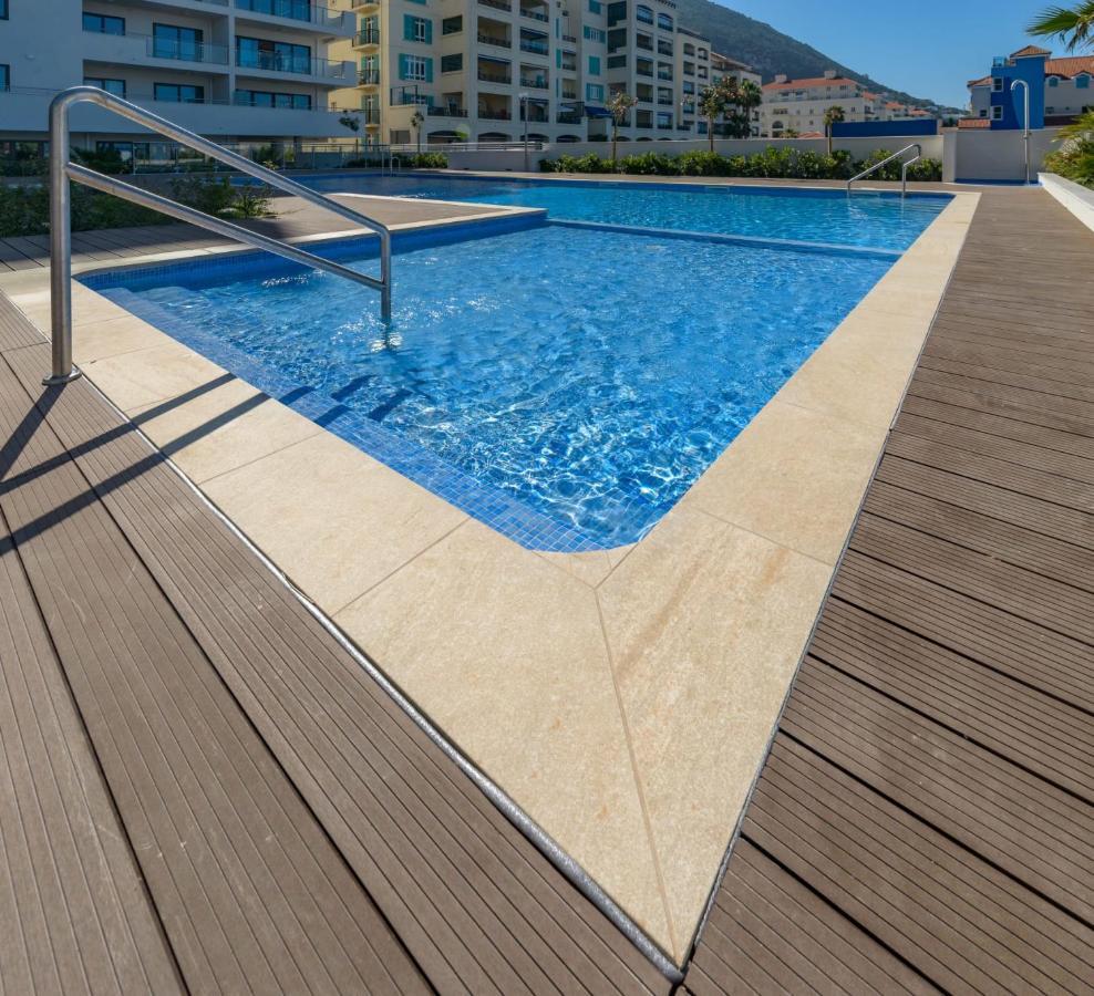 Luxury Modern Apartment With Exceptional Views! Hosted By Sweetstay Gibraltar Extérieur photo